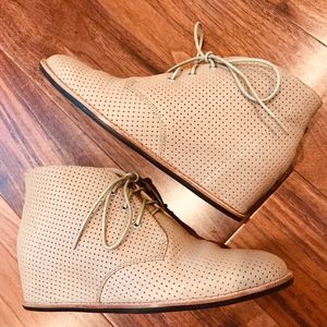 **Host Pick** Hidden Wedge MATIKO Leather Boots